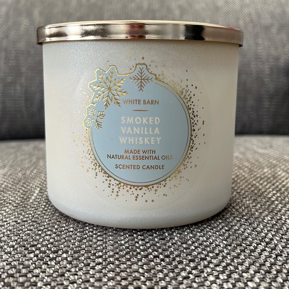 Bath and Body Works White Barn Smoked Vanilla Whiskey 3-wick Candle
